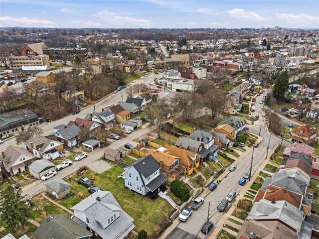 1126 Bellaire Ave, Brookline, PA 15226