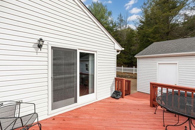 12 TRUITT LN, Fishersville, VA 22939