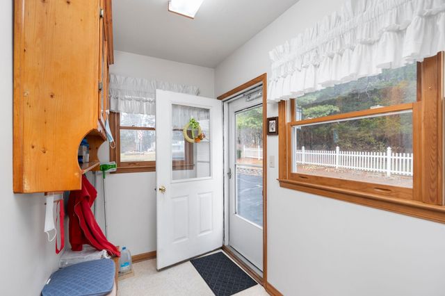 12 TRUITT LN, Fishersville, VA 22939