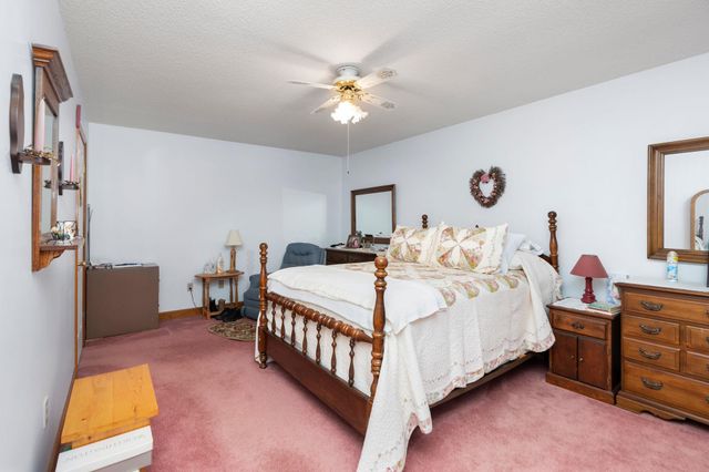 12 TRUITT LN, Fishersville, VA 22939