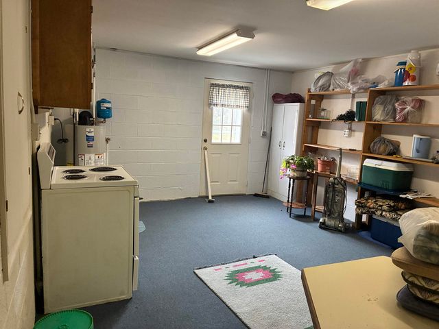 12 TRUITT LN, Fishersville, VA 22939