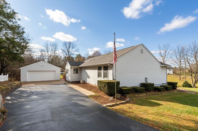 12 TRUITT LN, Fishersville, VA 22939