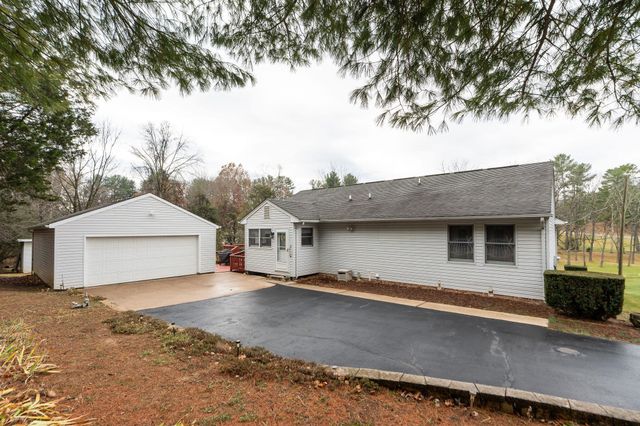 12 TRUITT LN, Fishersville, VA 22939