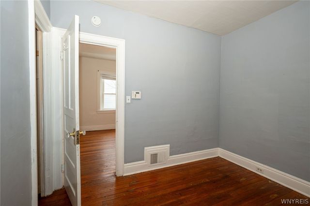 11 Hoyt Street, Buffalo, NY 14213