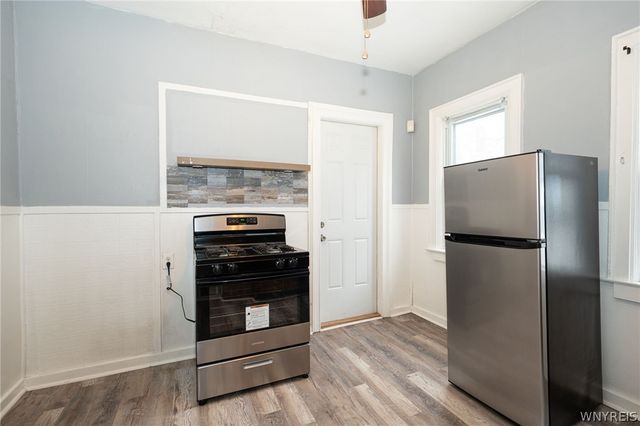 11 Hoyt Street, Buffalo, NY 14213