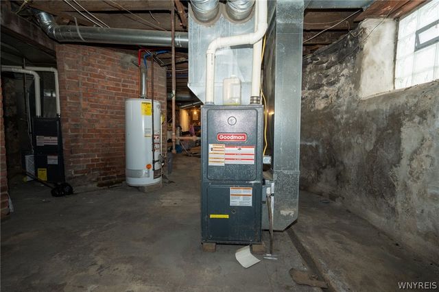 11 Hoyt Street, Buffalo, NY 14213