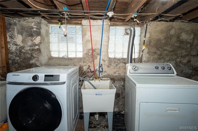 11 Hoyt Street, Buffalo, NY 14213