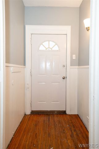 11 Hoyt Street, Buffalo, NY 14213