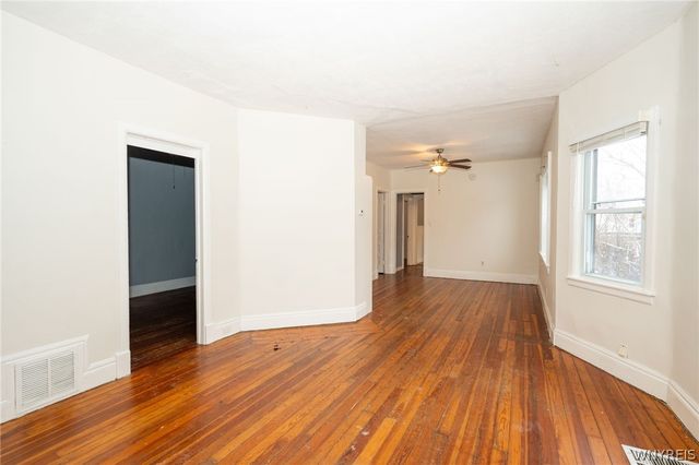 11 Hoyt Street, Buffalo, NY 14213