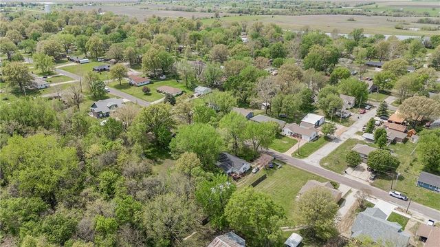 1013 S Main Street, Holden, MO 64040