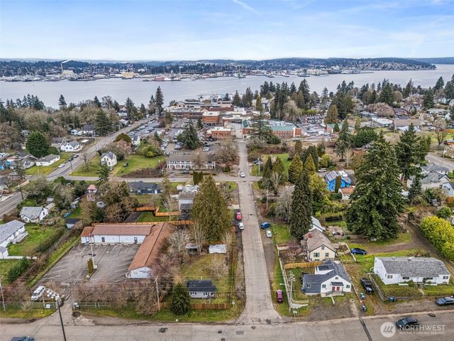 926 Austin Avenue, Port Orchard, WA 98366