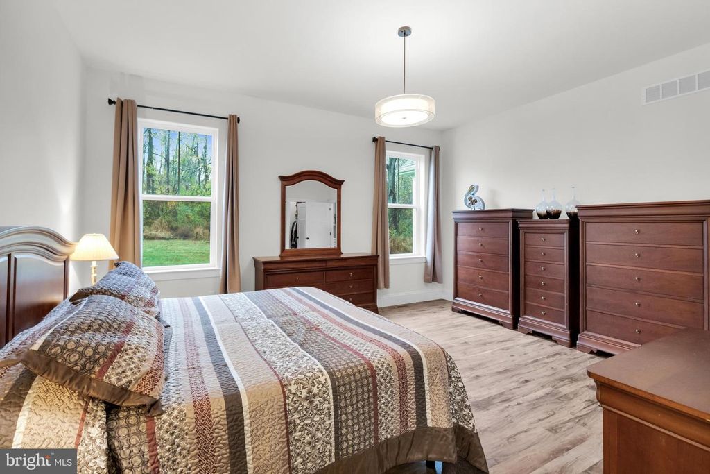 930 RICHLANDTOWN RD, Quakertown, PA 18951