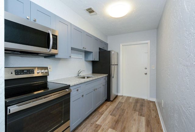 2519 9TH AVENUE W 3, Bradenton, FL 34205