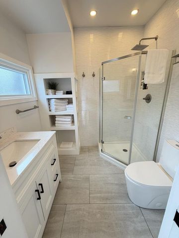 324 E COMMERCIAL STREET, Appleton, WI 54911