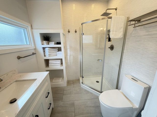 324 E COMMERCIAL STREET, Appleton, WI 54911