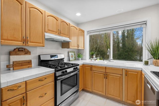 5607 178TH Street SW, Lynnwood, WA 98037