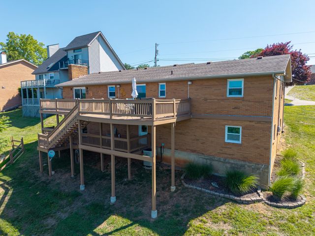 235 Lakeview Drive, Somerset, KY 42503