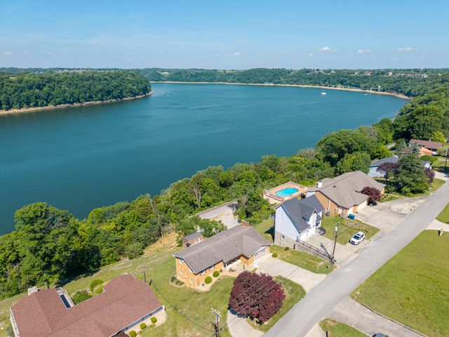 235 Lakeview Drive, Somerset, KY 42503