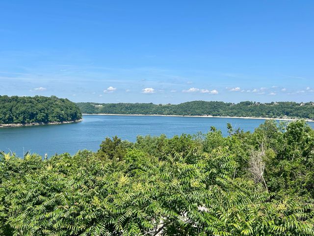 235 Lakeview Drive, Somerset, KY 42503