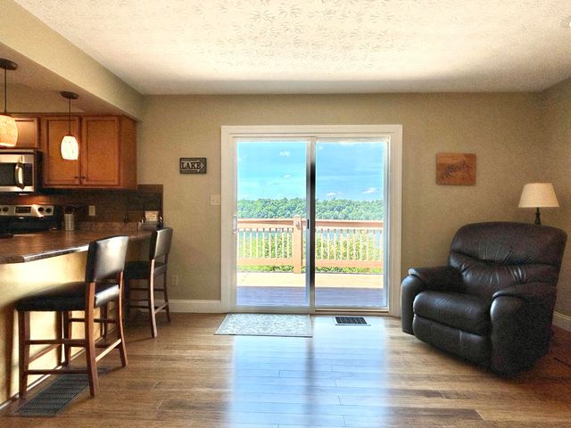 235 Lakeview Drive, Somerset, KY 42503
