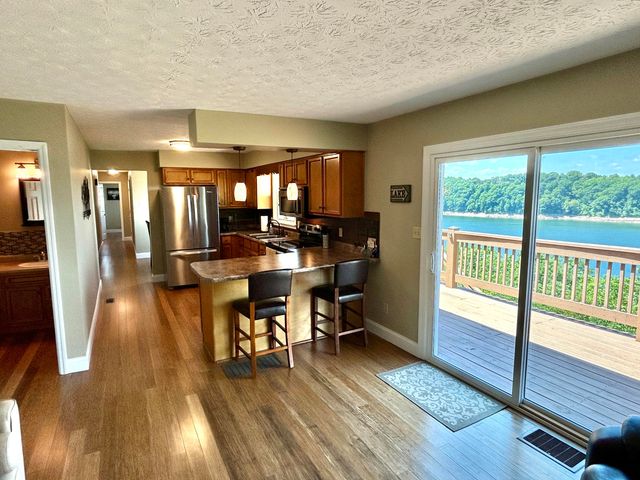 235 Lakeview Drive, Somerset, KY 42503