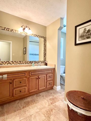 235 Lakeview Drive, Somerset, KY 42503