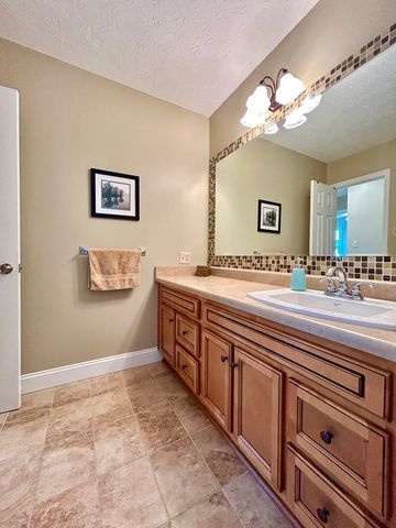 235 Lakeview Drive, Somerset, KY 42503