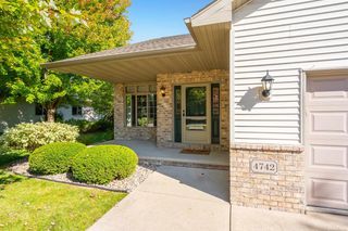 4742 N PROVIDENCE AVENUE, Appleton, WI 54913