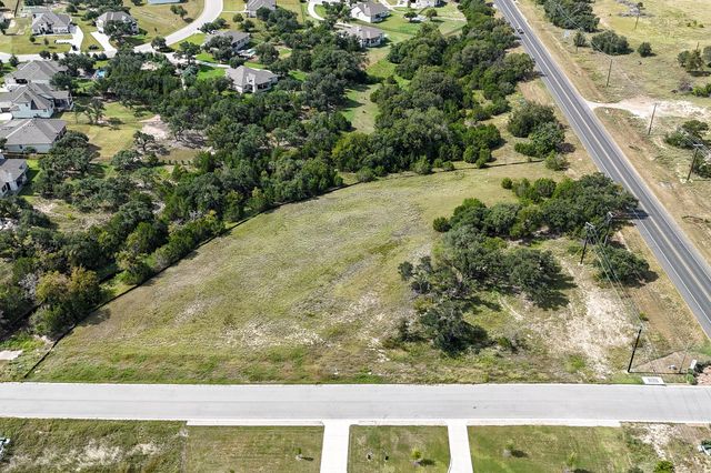 100 Spence LN, Liberty Hill, TX 78642