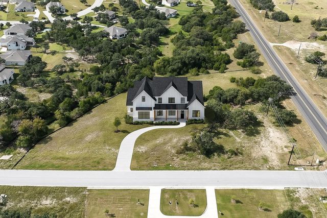 100 Spence LN, Liberty Hill, TX 78642