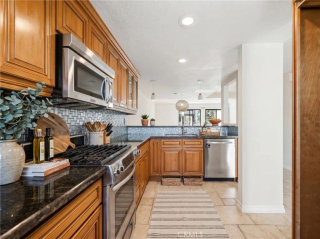 435 Bryson Springs 38, Costa Mesa, CA 92627