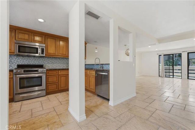 435 Bryson Springs 38, Costa Mesa, CA 92627