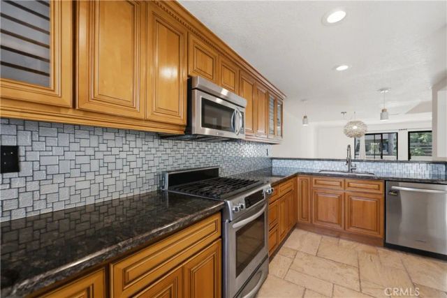435 Bryson Springs 38, Costa Mesa, CA 92627