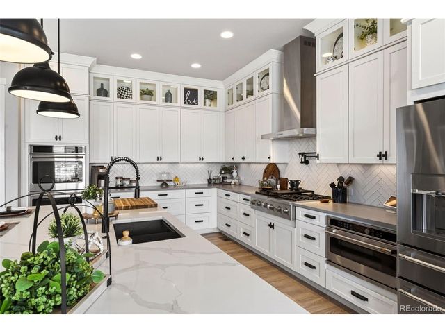 3359 Carabiner St, Castle Rock, CO 80108