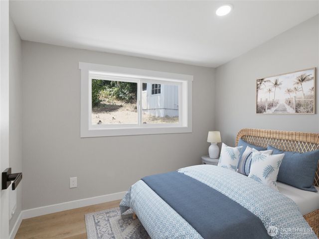 5600 Ocean View Boulevard NE, Bremerton, WA 98311