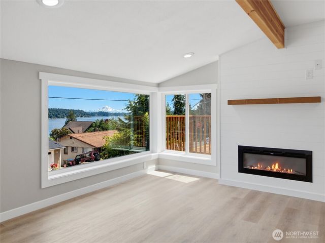 5600 Ocean View Boulevard NE, Bremerton, WA 98311