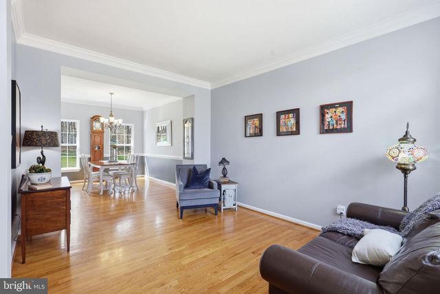 7100 DARK FOREST DR, Manassas, VA 20112