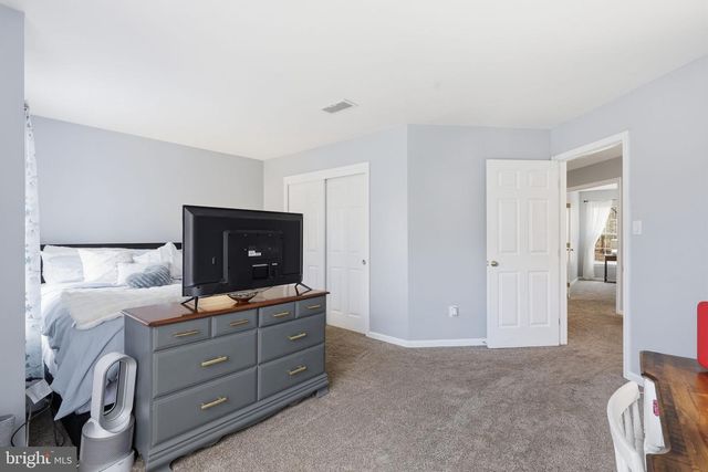 7100 DARK FOREST DR, Manassas, VA 20112