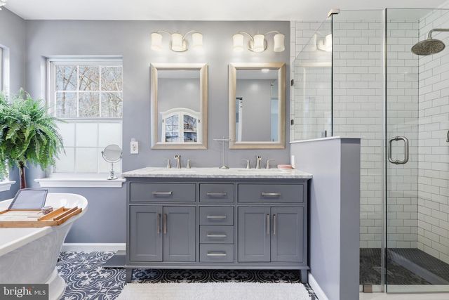 7100 DARK FOREST DR, Manassas, VA 20112