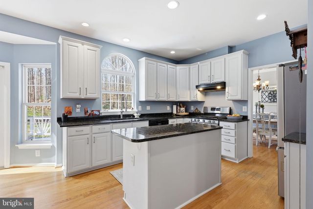 7100 DARK FOREST DR, Manassas, VA 20112