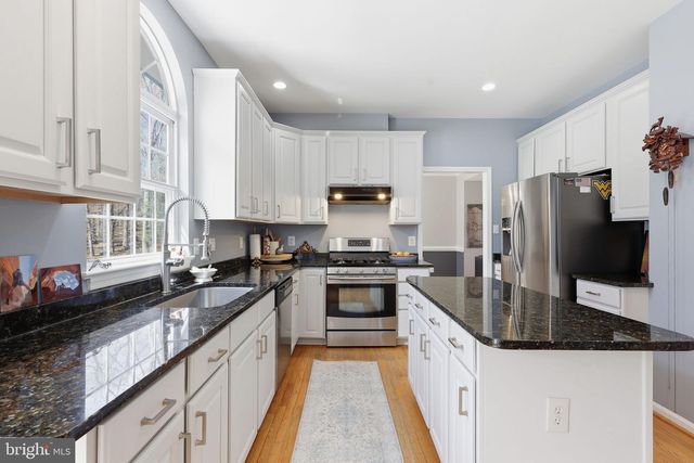 7100 DARK FOREST DR, Manassas, VA 20112