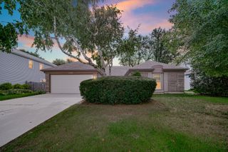 1550 Jasper Drive, Wheaton, IL 60189
