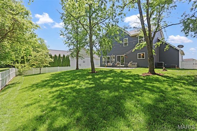 3413 Maple Ridge Drive, Wood River, IL 62095