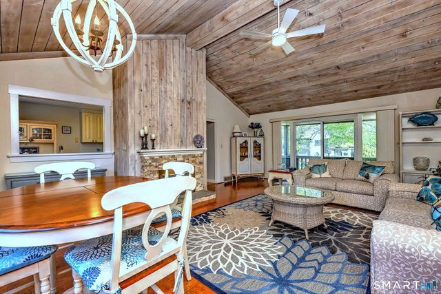96 Seminole Lane A, Stratford, CT 06614