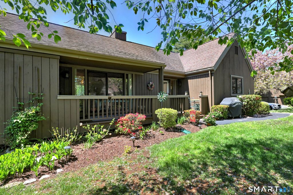 96 Seminole Lane A, Stratford, CT 06614