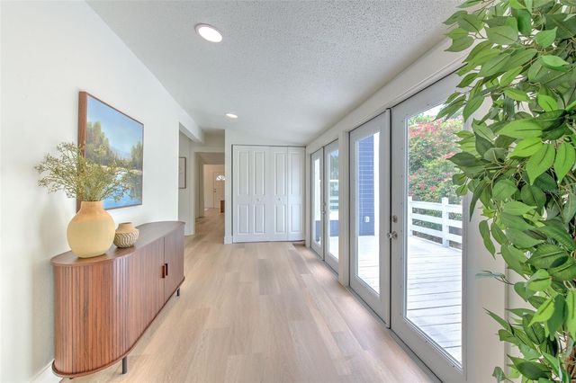 808 7TH STREET N, St Petersburg, FL 33701