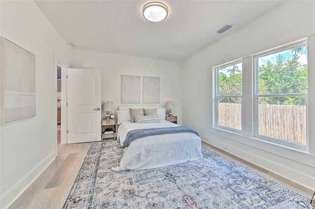 808 7TH STREET N, St Petersburg, FL 33701