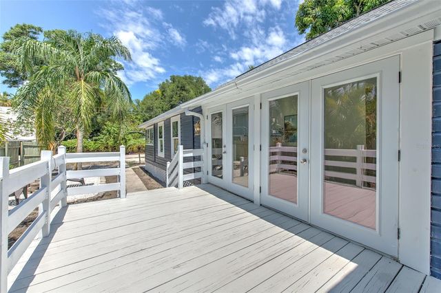 808 7TH STREET N, St Petersburg, FL 33701