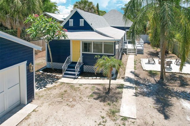 808 7TH STREET N, St Petersburg, FL 33701