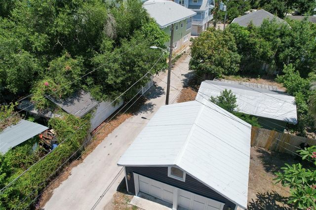 808 7TH STREET N, St Petersburg, FL 33701
